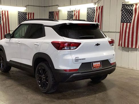 New 2026 Chevrolet TrailBlazer LT w/ Midnight Edition AWD/4WD image 4