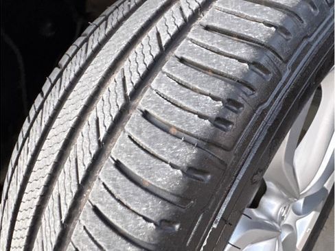 Used 2011 MAZDA CX-9 Grand Touring w/ Moonroof & Bose Audio Pkg image 29