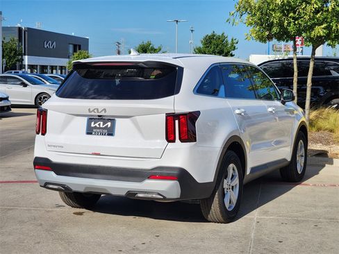 New 2026 Kia Sorento LX image 4