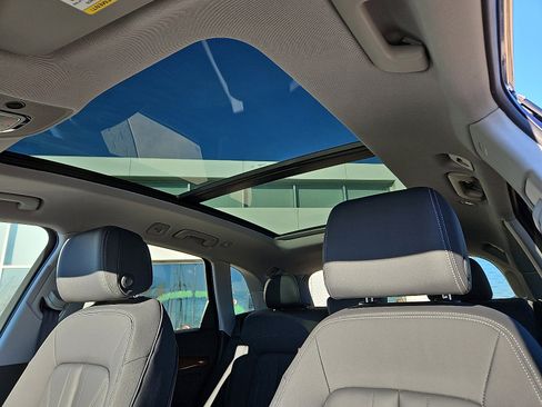 Used 2023 Audi Q5 2.0T Premium Plus image 12