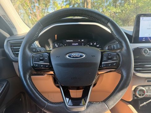 Used 2021 Ford Escape SEL FWD image 21