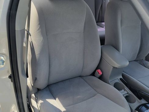 Used 2010 Toyota Corolla LE w/ All Weather Guard Pkg FWD image 18