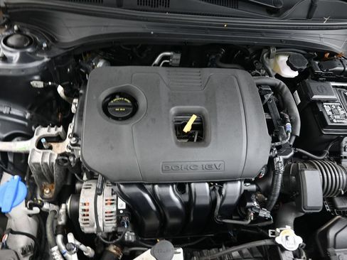 Used 2024 Kia Forte LXS FWD image 16