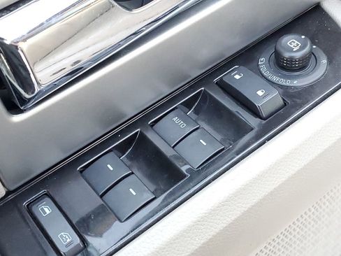 Used 2013 Ford Expedition Limited image 25