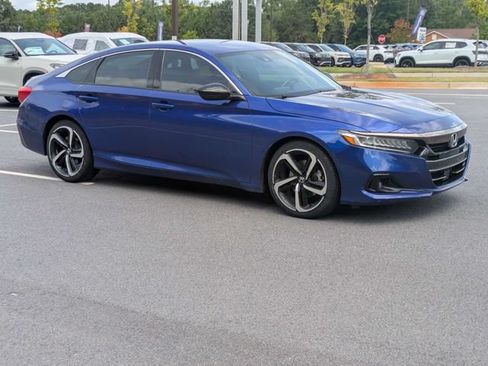 Used 2022 Honda Accord Sport image 2