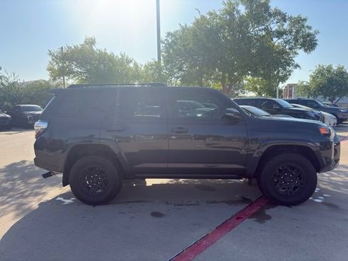 Used 2024 Toyota 4Runner TRD Off-Road Premium w/ Moonroof Package AWD/4WD image 4