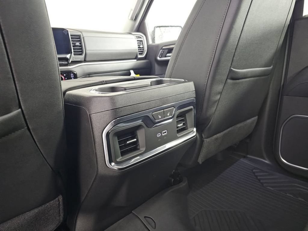 Used 2026 Chevrolet Silverado 1500 LTZ AWD/4WD image 25