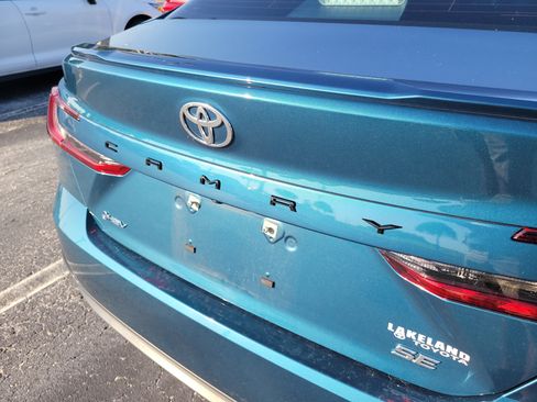 Used 2025 Toyota Camry SE FWD image 12