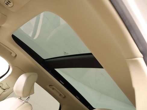 Used 2019 Lincoln MKC Reserve w/ MKC Climate Package FWD image 15