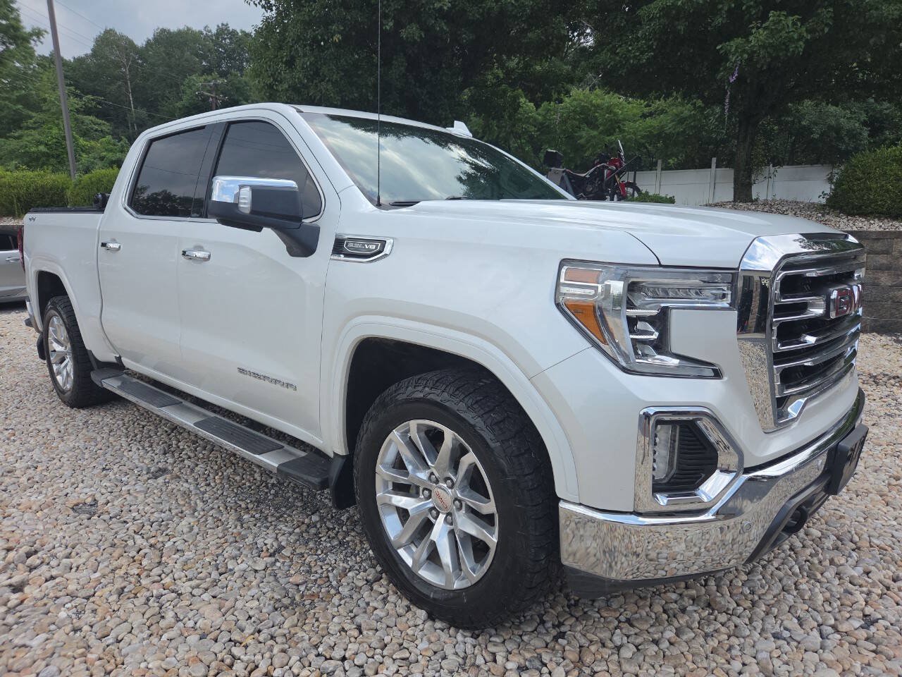 Used 2020 GMC Sierra 1500 SLT w/ SLT Premium Plus Package AWD/4WD image 1