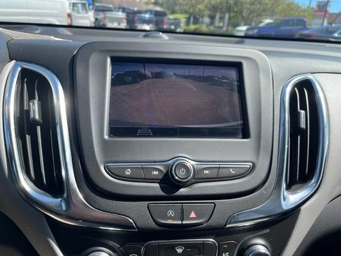 Certified 2024 Chevrolet Equinox LS w/ LS Convenience Package AWD/4WD image 19