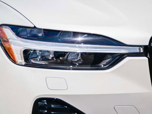 Used 2026 Volvo XC60 B5 Plus w/ Protection Package Premier image 12