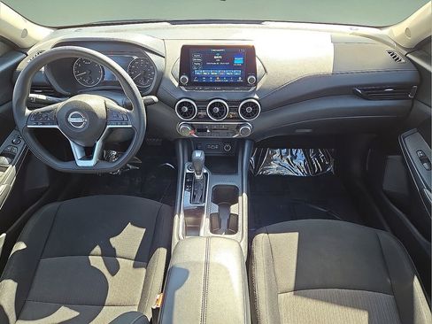 Used 2025 Nissan Sentra SV image 16