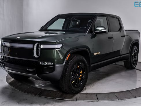 Used 2023 Rivian R1T Adventure image 2