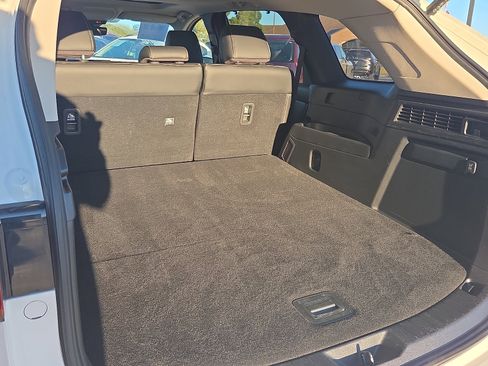 Used 2025 MAZDA CX-70 3.3 Turbo w/ Preferred Package image 8