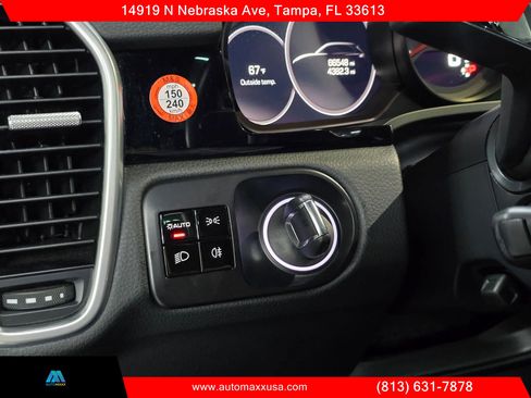 Used 2019 Porsche Cayenne AWD/4WD image 28