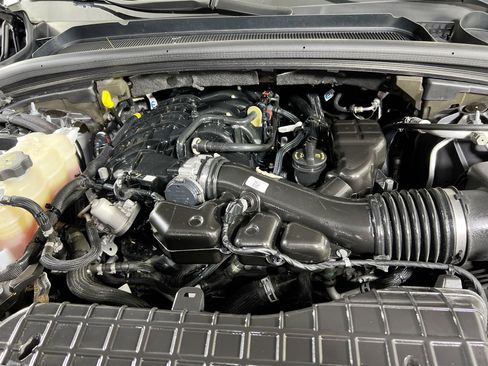 Used 2022 Jeep Grand Cherokee Limited image 28