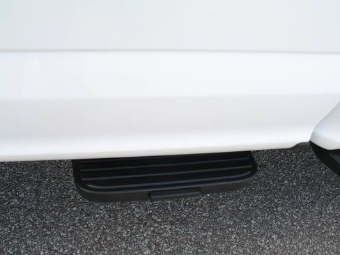 Used 2018 Ford F150 XL w/ Equipment Group 101A Mid AWD/4WD image 17