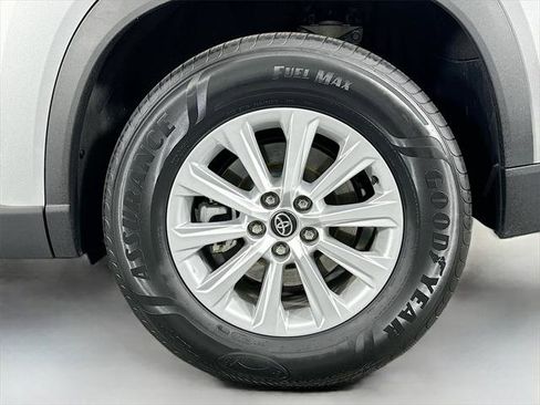 Certified 2024 Toyota Grand Highlander XLE image 30