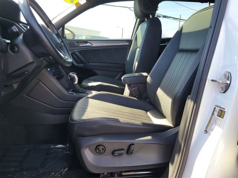 Used 2023 Volkswagen Tiguan SE R-Line image 19