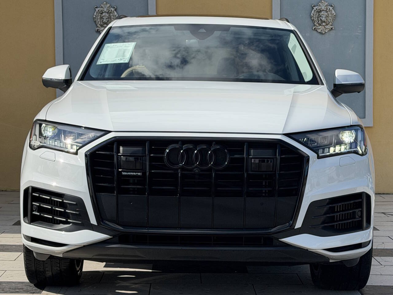 Used 2023 Audi Q7 3.0T Premium Plus w/ Premium Plus Package AWD/4WD image 2