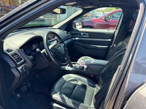 Used 2019 Ford Explorer Sport w/ Equipment Group 401A AWD/4WD image 16