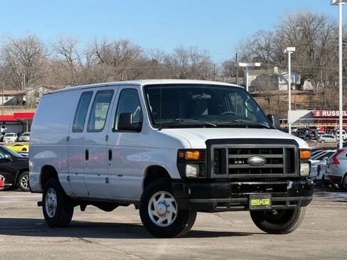 Used 2011 Ford E-350 and Econoline 350 Super Duty w/ PWR Group image 1