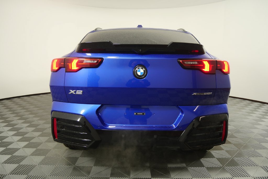 Used 2026 BMW X2 xDrive28i w/ M Sport Package AWD/4WD image 5