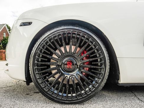 Used 2016 Rolls-Royce Dawn RWD image 98