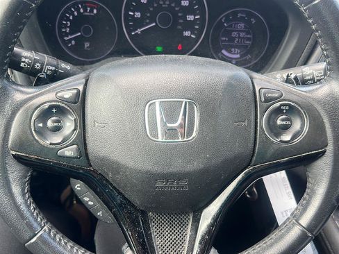 Used 2019 Honda HR-V Sport image 12
