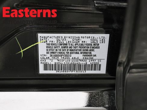 Used 2023 Nissan Sentra SR w/ SR Premium Package FWD image 37