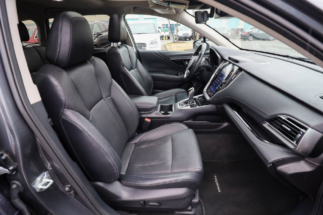 Used 2023 Subaru Outback Touring XT AWD/4WD image 41