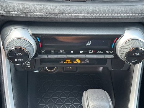 Certified 2023 Toyota RAV4 Hybrid XLE image 20