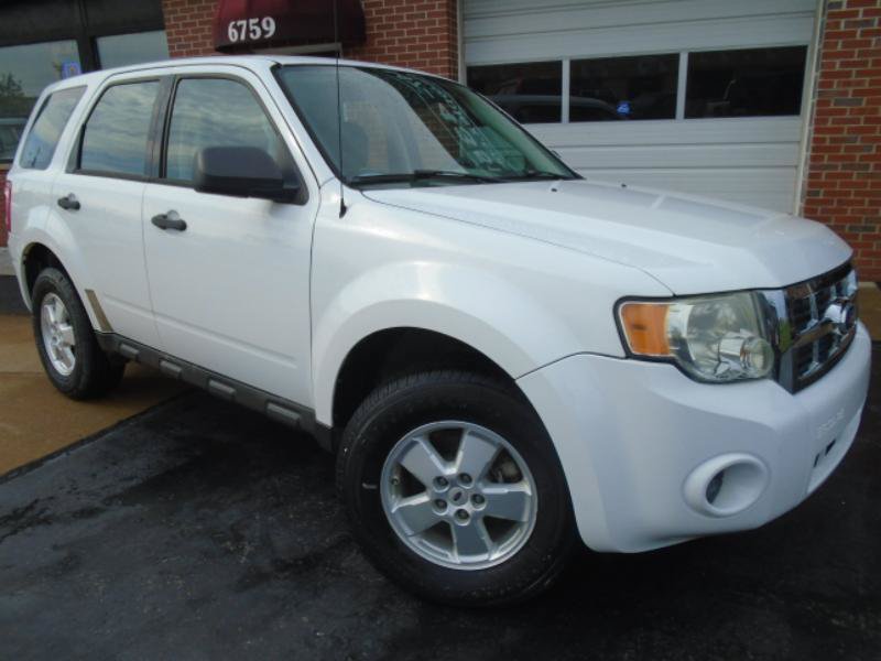 Used 2012 Ford Escape XLS AWD/4WD image 2