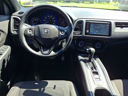 Used 2019 Honda HR-V Sport image 11