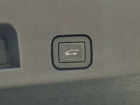 Certified 2025 Buick Enclave Avenir w/ Super Cruise Package AWD/4WD image 36