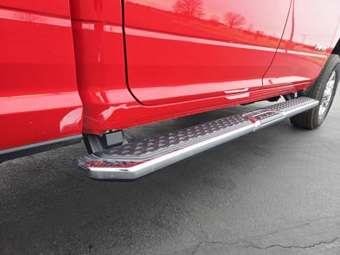 Used 2024 RAM 2500 Big Horn w/ Safety Group image 17