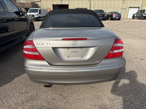 Used 2005 Mercedes-Benz CLK 320 Cabriolet image 4