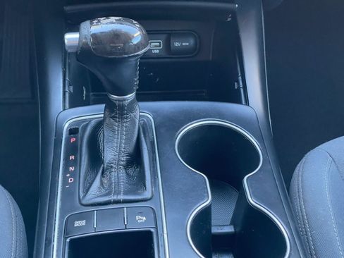 Used 2016 Kia Sorento LX w/ LX Convenience Package image 27