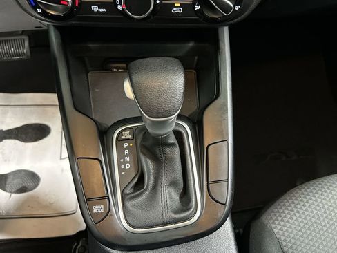 Used 2023 Kia Soul LX w/ LX Technology Package FWD image 17
