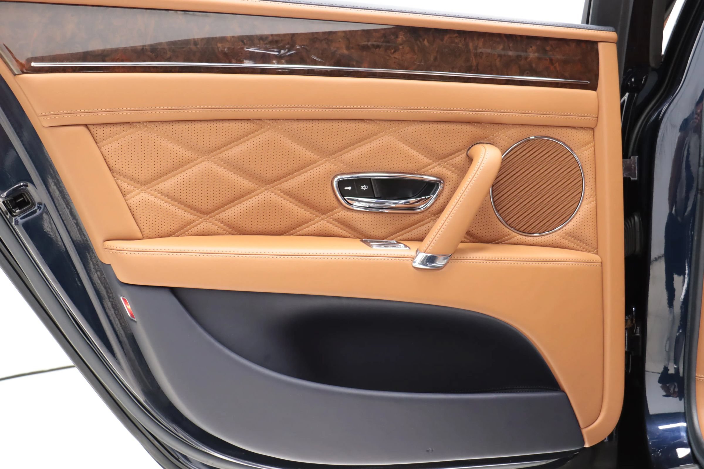 Used 2016 Bentley Flying Spur V8 AWD/4WD image 43