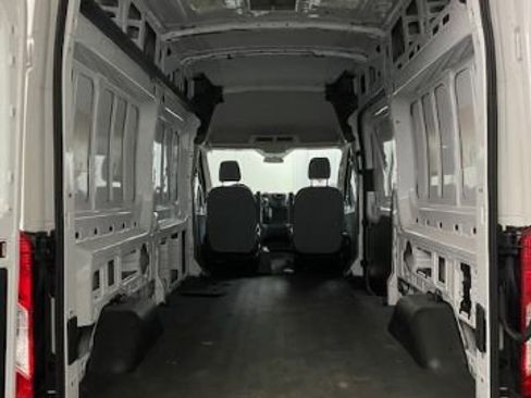 Used 2015 Ford Transit 250 148 High Roof image 9