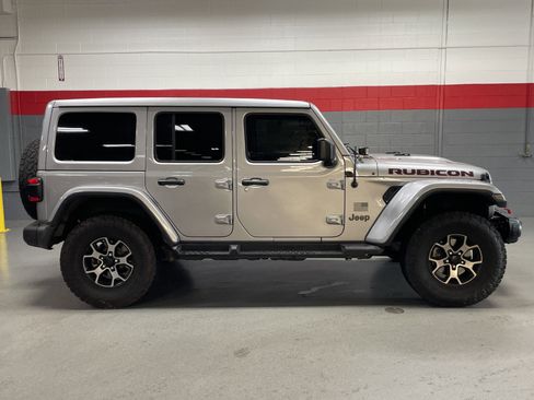 Used 2019 Jeep Wrangler Unlimited Rubicon AWD/4WD image 6