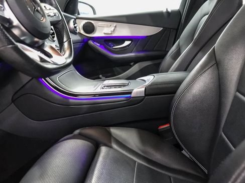 Used 2022 Mercedes-Benz GLC 300 image 18