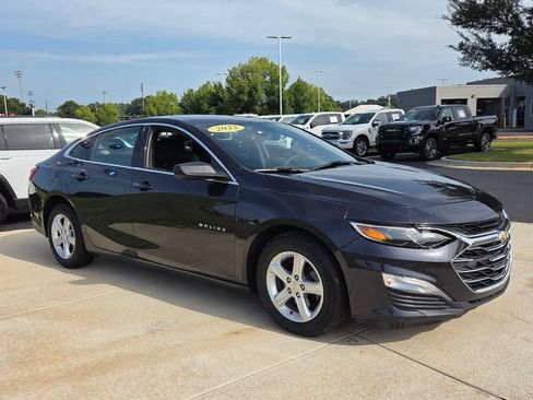 Used 2022 Chevrolet Malibu LS FWD image 16