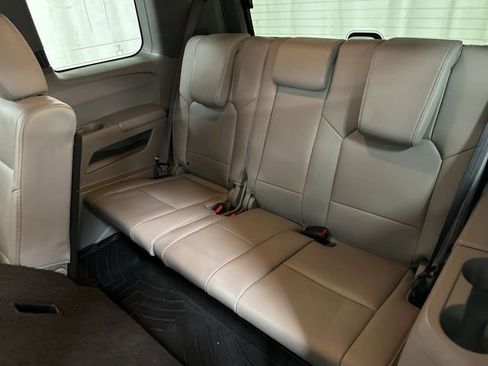 Used 2015 Honda Pilot Touring image 16