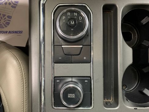 Used 2018 Ford Expedition XLT w/ Equipment Group 201A AWD/4WD image 28