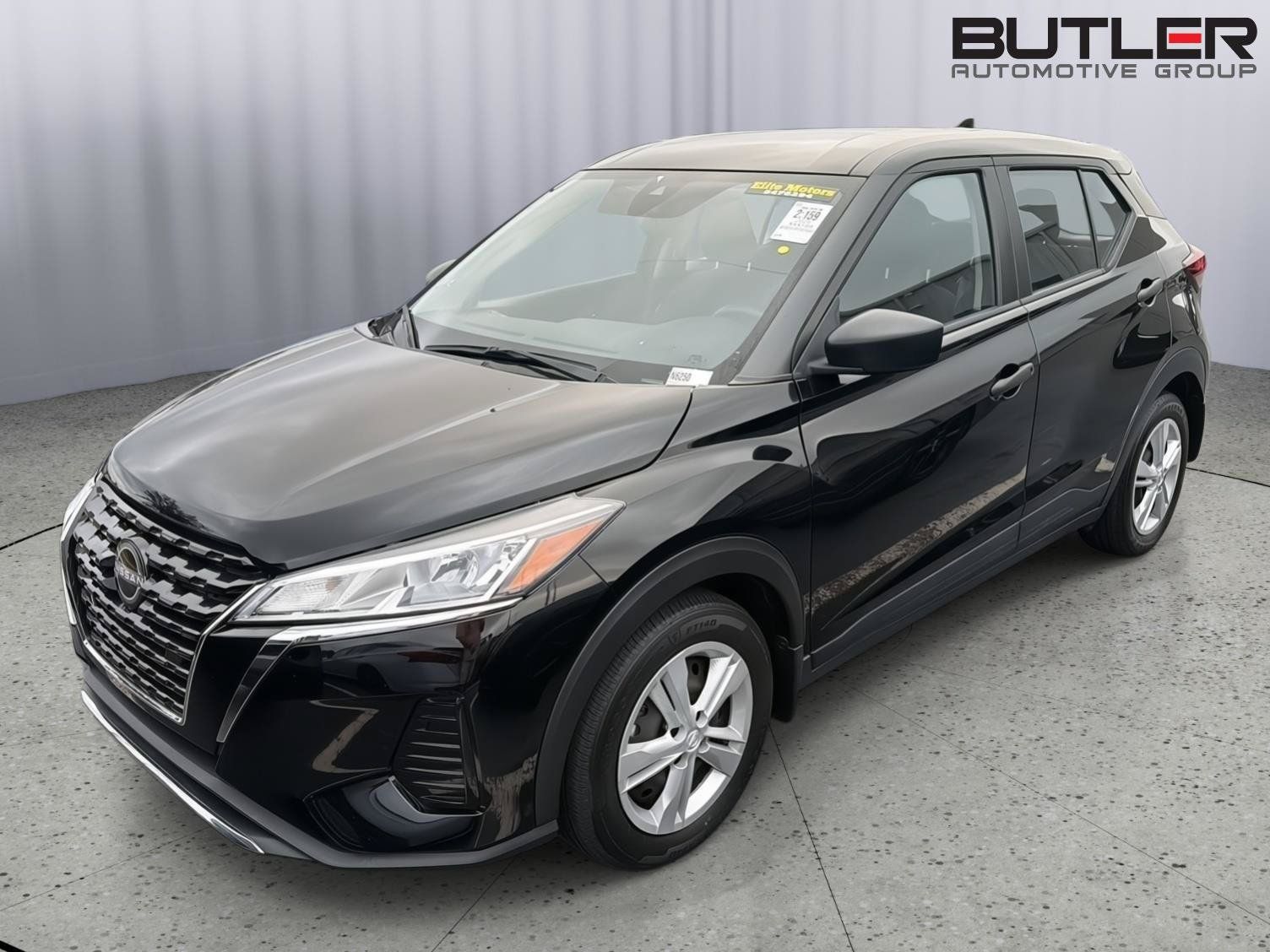 Used 2024 Nissan Kicks S FWD image 1