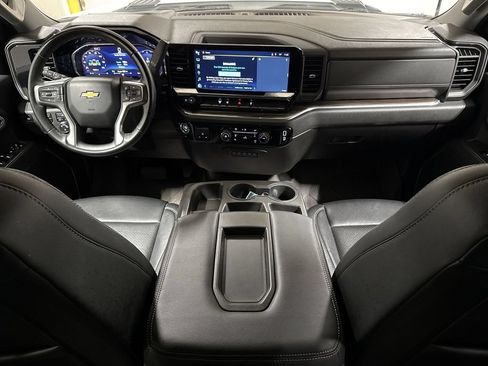 Used 2024 Chevrolet Silverado 3500 LT AWD/4WD image 10