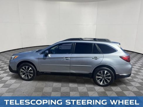 Used 2016 Subaru Outback 2.5i Limited AWD/4WD image 8